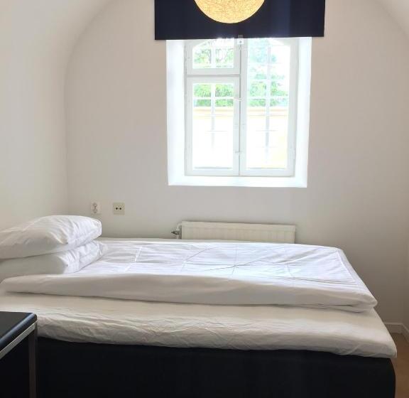 غرفة قياسية حمام مشترك, Waterside Mariestad