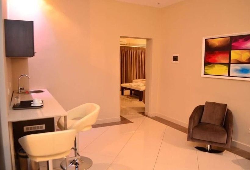 디럭스 스위트, Seasons Hotel & Spa