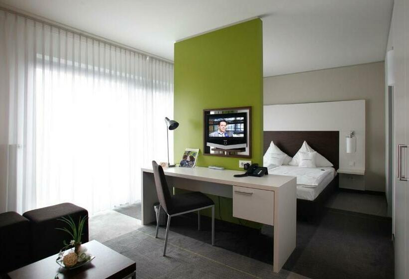 اتاق استاندارد با بالکن, Sporthotel Kaiserau