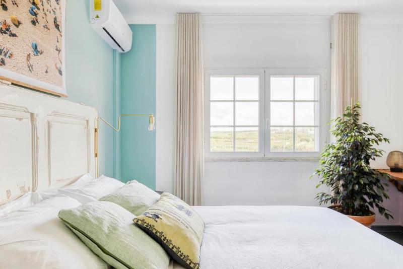 스탠다드 룸, Selina Peniche