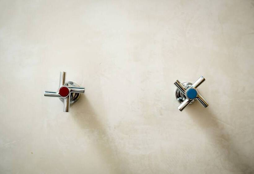 اتاق استاندارد, Con Corazon