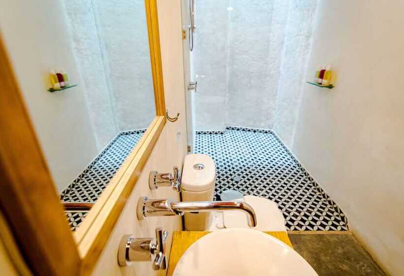 اتاق استاندارد, Con Corazon