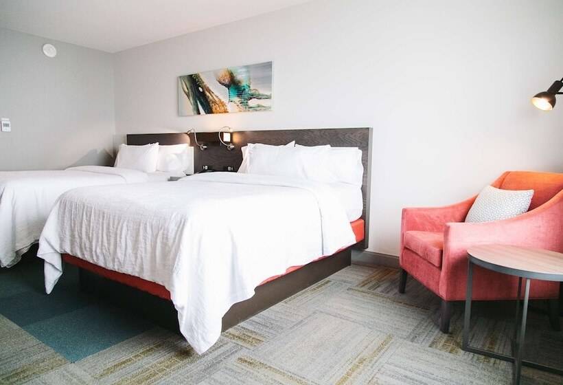 ２ダブルベッドのスタンダードルーム, Hilton Garden Inn Fredericton