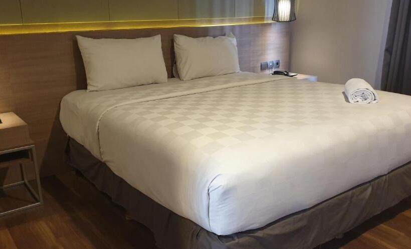 Quarto Deluxe, Rivoli Hotel Jakarta