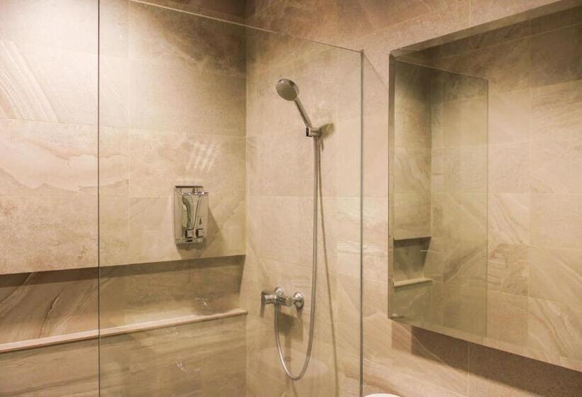 Quarto Deluxe com Sacada, Rivoli Hotel Jakarta