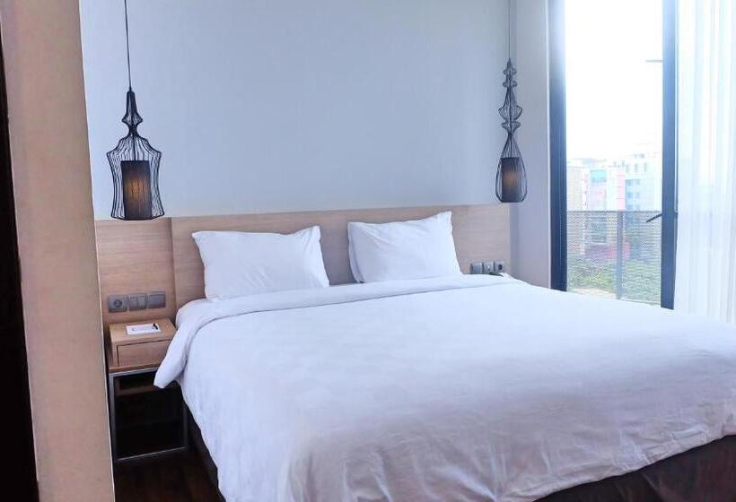 Quarto Deluxe com Sacada, Rivoli Hotel Jakarta