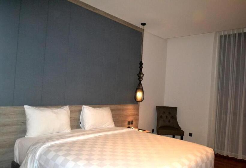 Quarto Deluxe com Sacada, Rivoli Hotel Jakarta