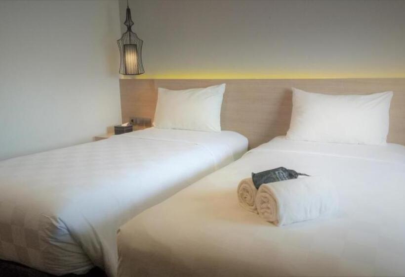 Quarto Estandar com Sacada, Rivoli Hotel Jakarta