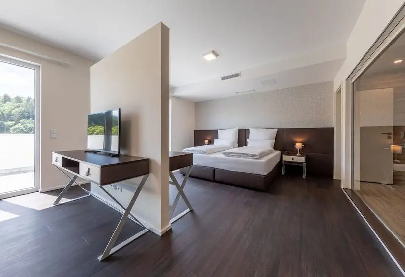 スタンダード4人部屋, Trip Inn Conference Hotel & Suites