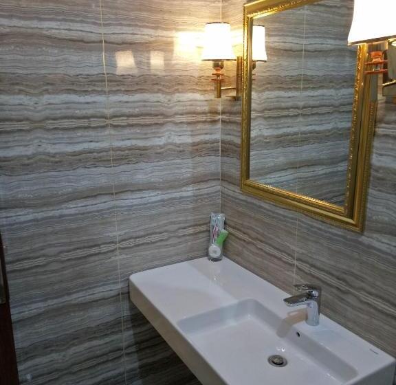 Номер Deluxe, Grand Town Hotel Mandai