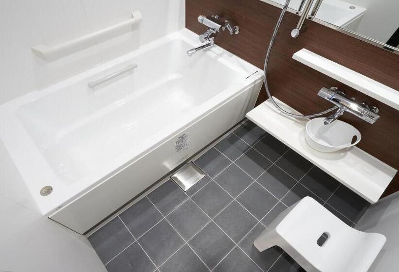 Люкс Кровать Кинг, Holiday Inn & Suites Shin Osaka, An Ihg