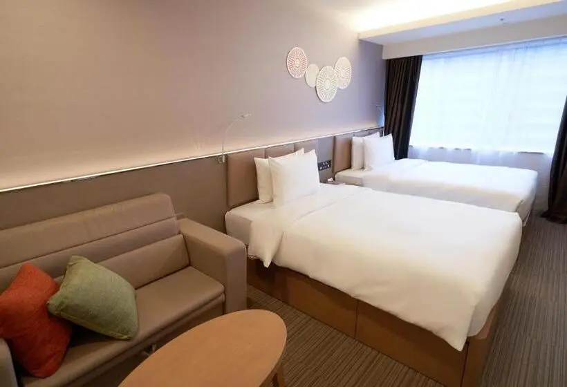 スタンダードスタジオ, Holiday Inn & Suites Shin Osaka, An Ihg