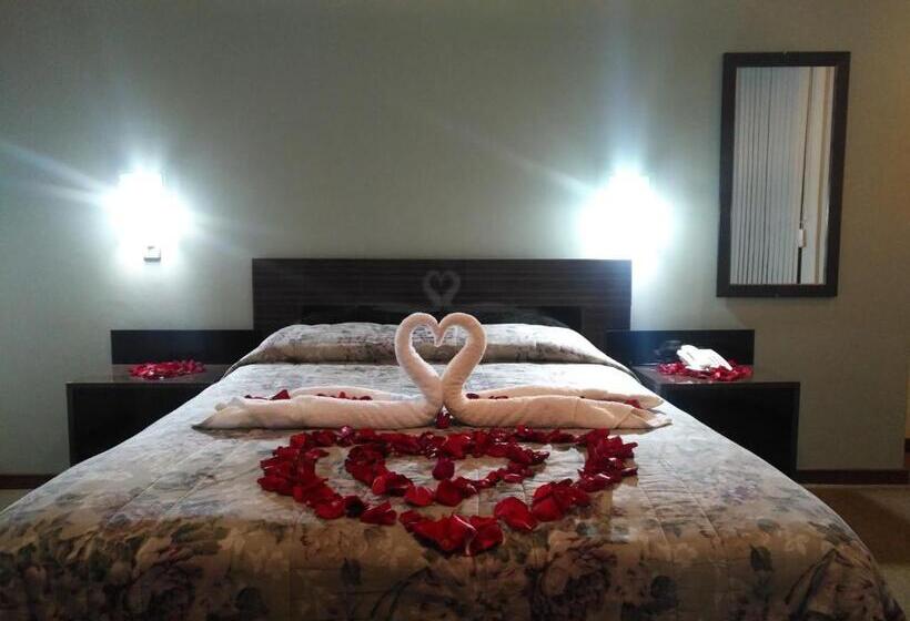 اتاق لوکس, Hostal Costa De Marfil Suites & Apartamentos