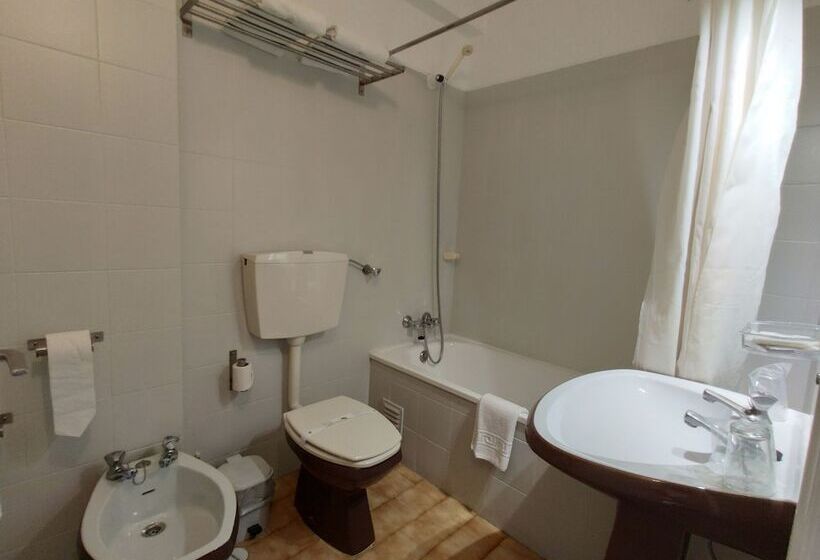 スタンダードトリプルルーム, Mafra Guest House