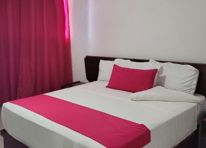 اتاق استاندارد با تخت بزرگ, Olimpo