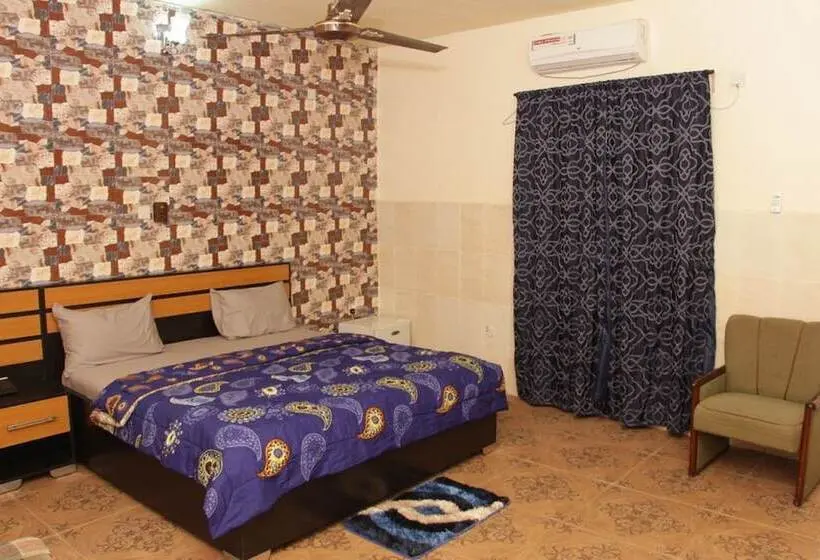 اتاق لوکس, Pedallo Luxury Inn Ltd