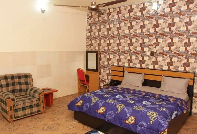 اتاق لوکس, Pedallo Luxury Inn Ltd