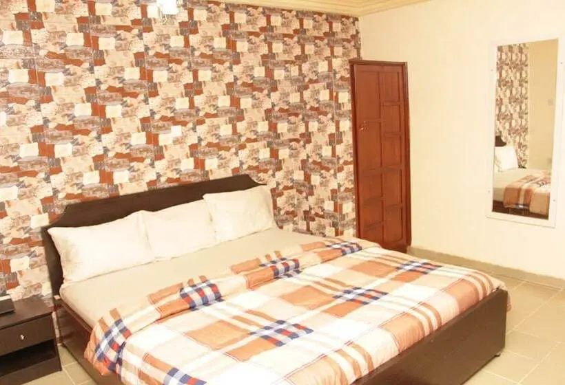 سوییت اجرایی, Pedallo Luxury Inn Ltd
