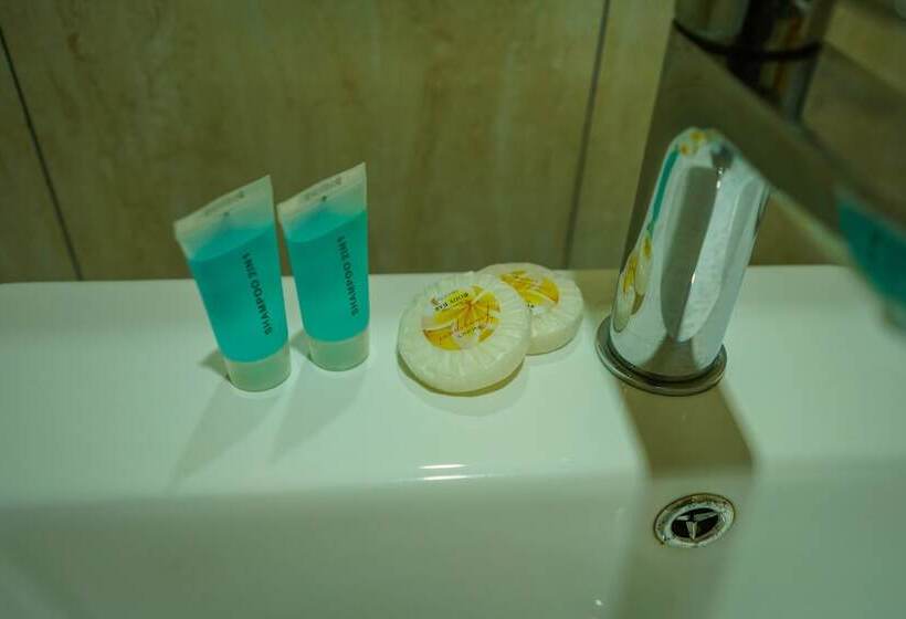 استودیوی سوپریور, Samoana Boutique