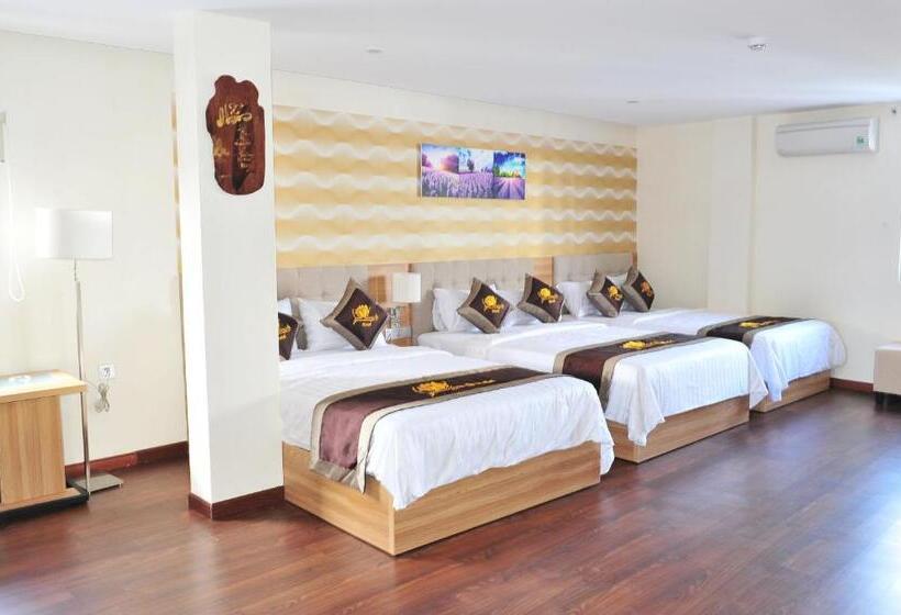 اتاق خانوادگی, Sen Vang Luxury