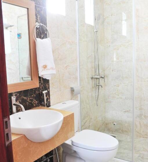 اتاق خانوادگی, Sen Vang Luxury