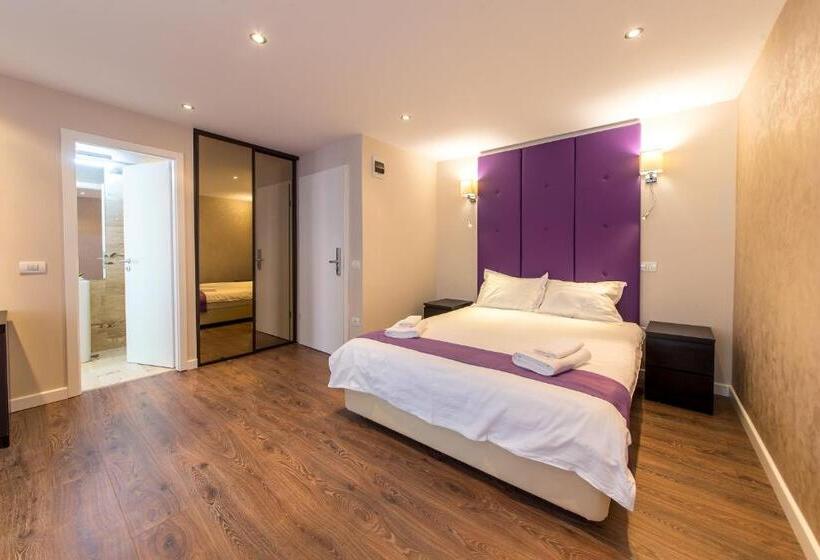 سوییت جونیور, The Embassy Nord