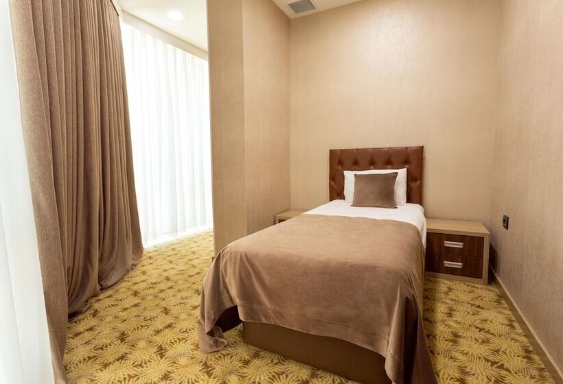 اتاق سوپریور چهار تخته, West Shine