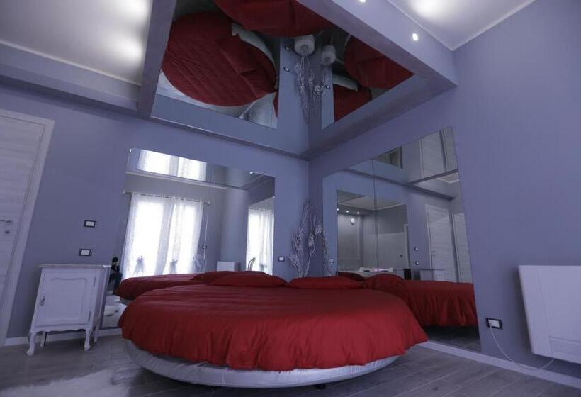 غرفة قياسية مزوَّدة بجاكوزي, Cupido Da Simona