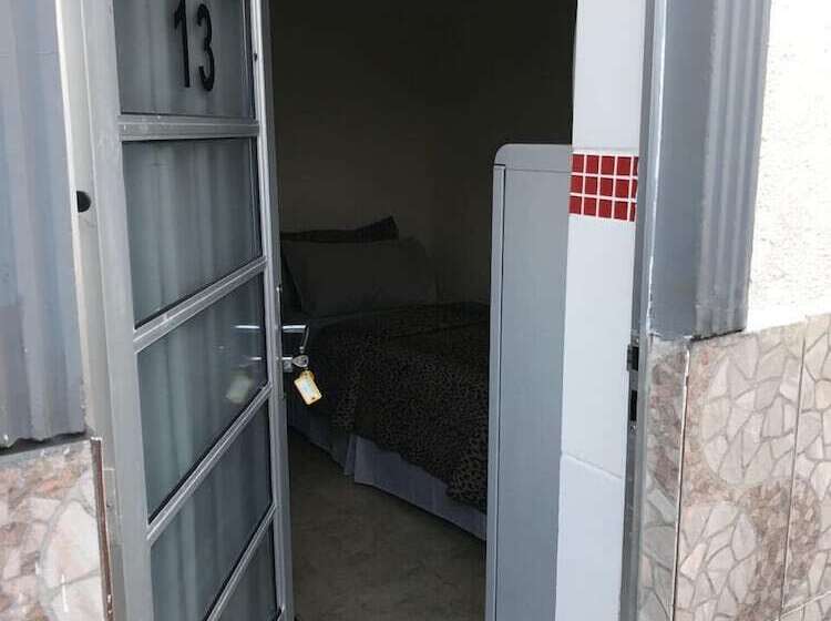 スタンダードルーム, Hostel Trem De Minas