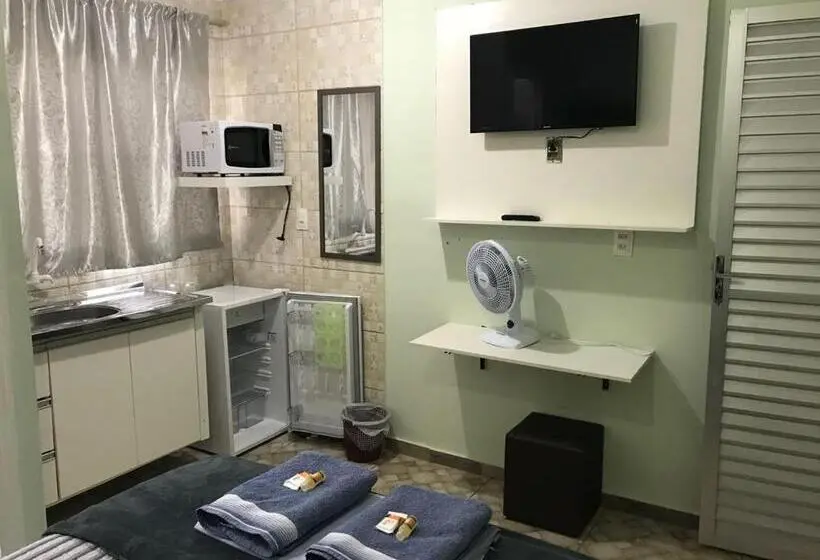 سوییت لوکس, Hostel Trem De Minas
