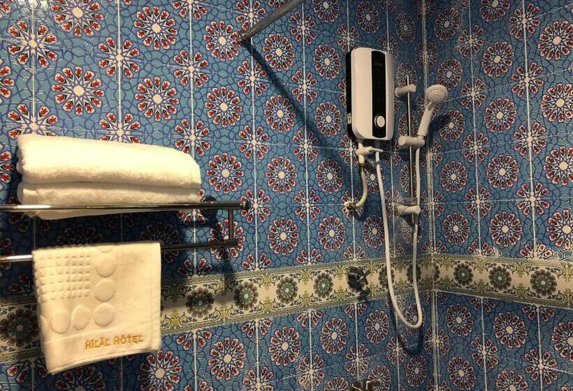 ファミリールーム, Hilal