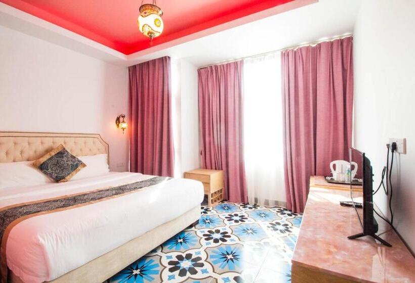 스탠다드 룸 킹사이즈 침대, Hilal