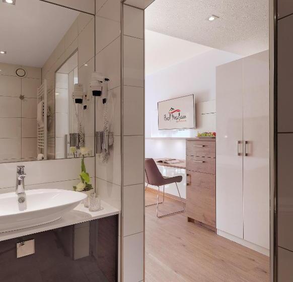 スタンダードシングルルーム, Moselauen