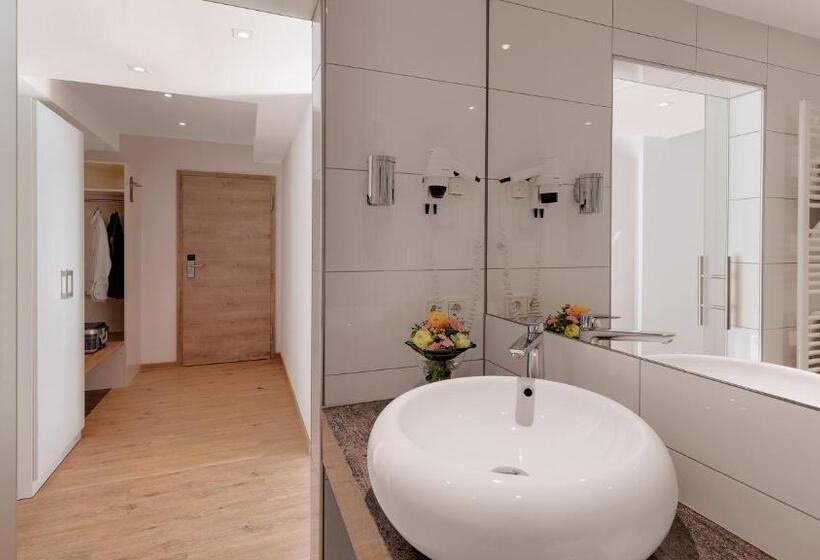 バルコニー付きジュニアスイート, Moselauen