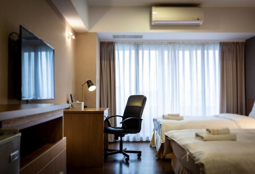 اتاق سوپریور سه تخته, Sky19