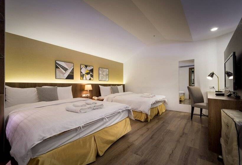 اتاق خانوادگی, Sky19