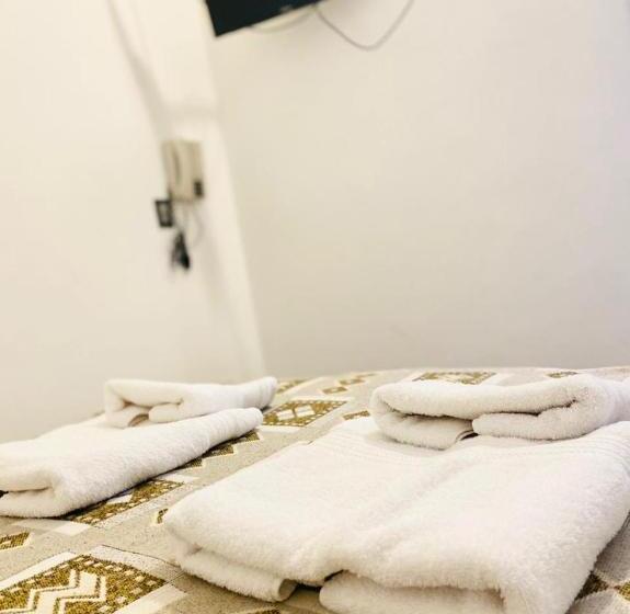 اتاق استاندارد, Tandil