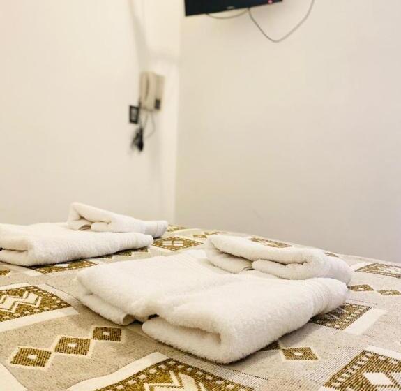 اتاق استاندارد, Tandil