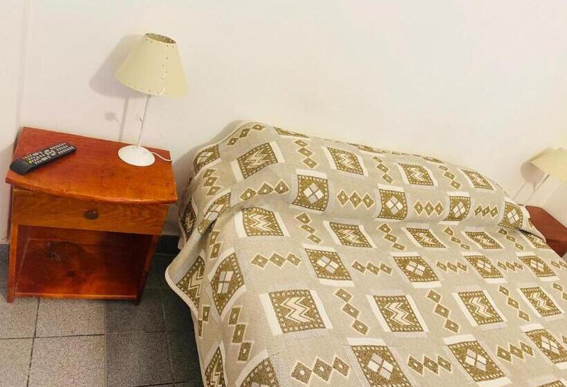 اتاق استاندارد, Tandil