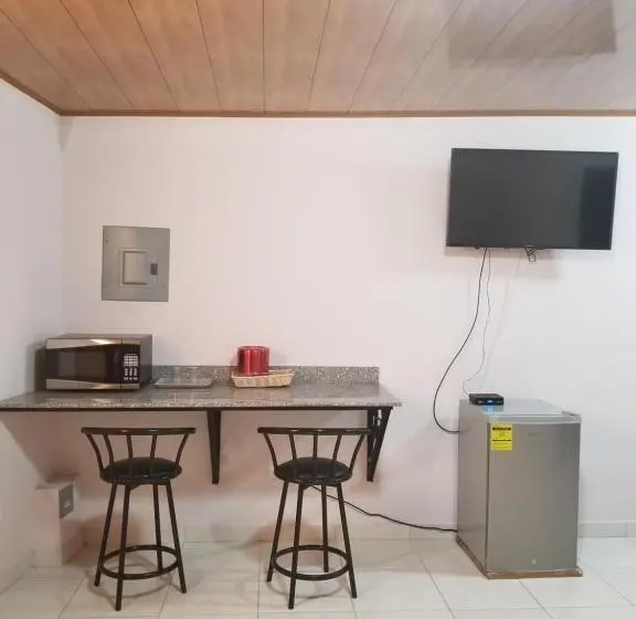 اتاق لوکس, B&d Lodgings
