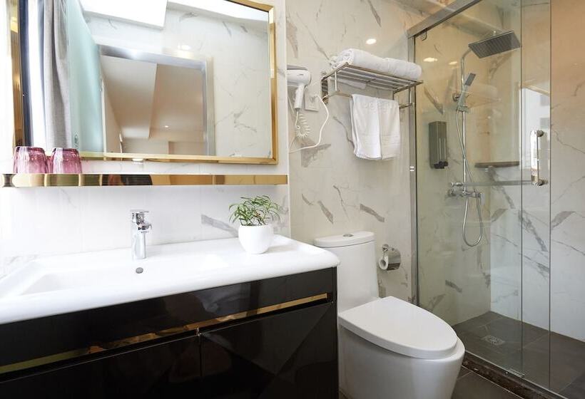 패밀리 룸, Shanghai Meego Qingwen