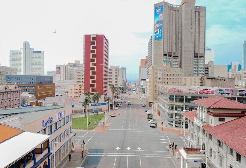 标准间, Bayside Hotel 116 West Street