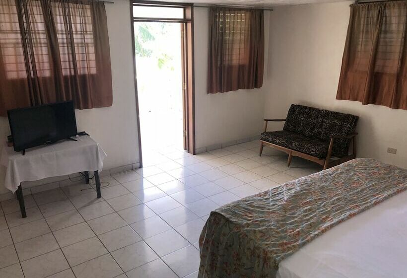 سوییت با چشمانداز استخر, Detente Du Cacique Villa