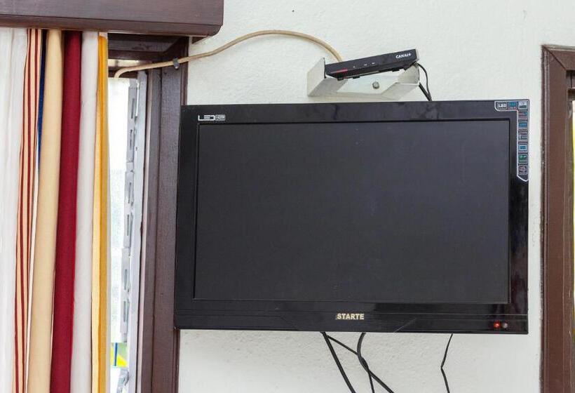 بانگلوی استاندارد, Holidays