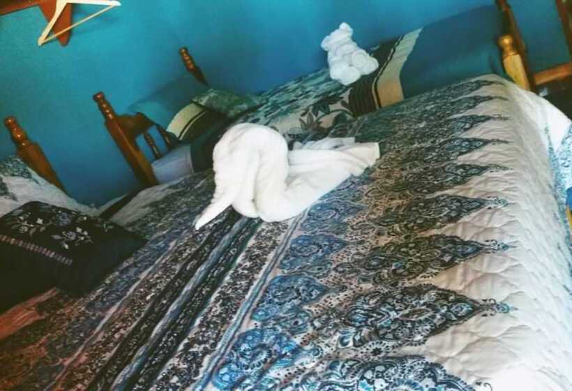 Четырехместный Номер Стандарт, Los Troncos