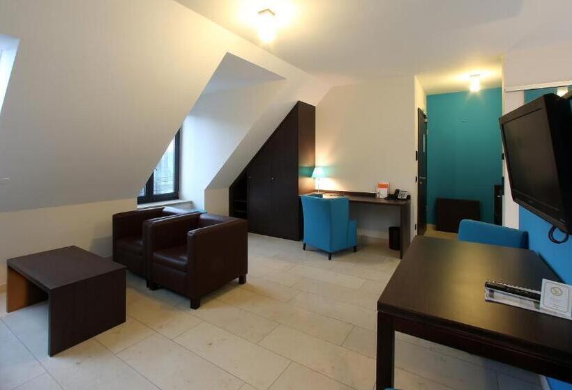 四人标准间, Kh Hotel Mit Restaurant