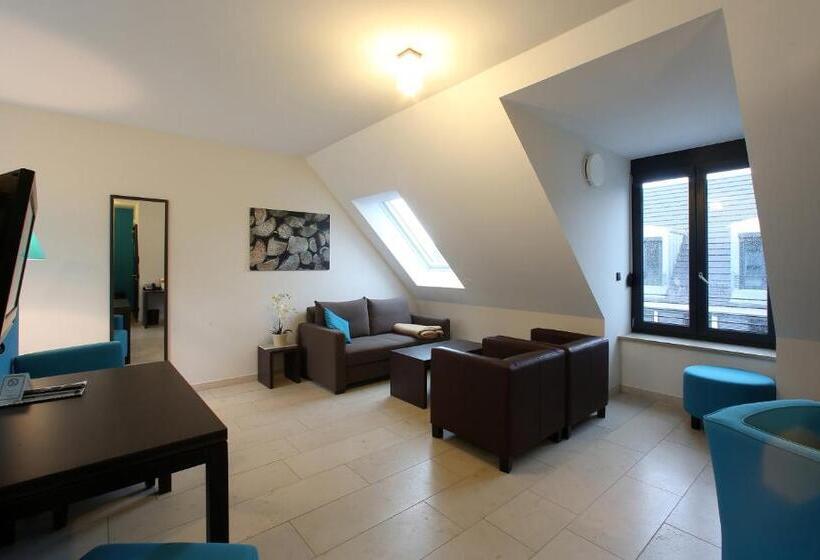 スタンダード5人部屋, Kh Hotel Mit Restaurant