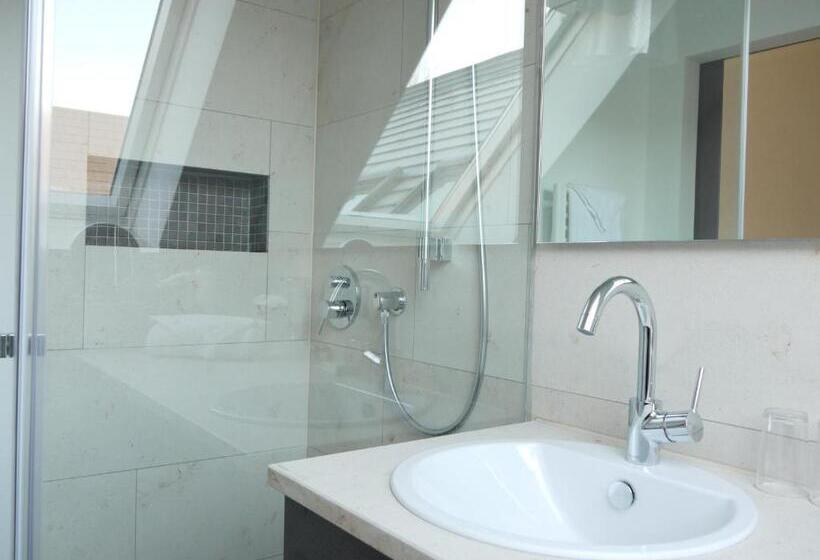 Пятиместный Стандартный Номер, Kh Hotel Mit Restaurant