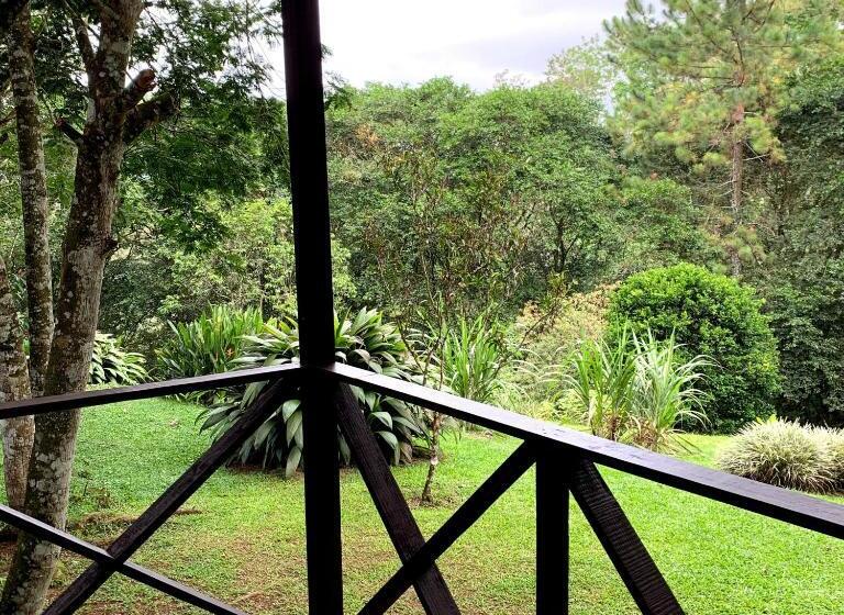 Bungalow Estàndard Vista Jardí, Hospedaje La Naciente