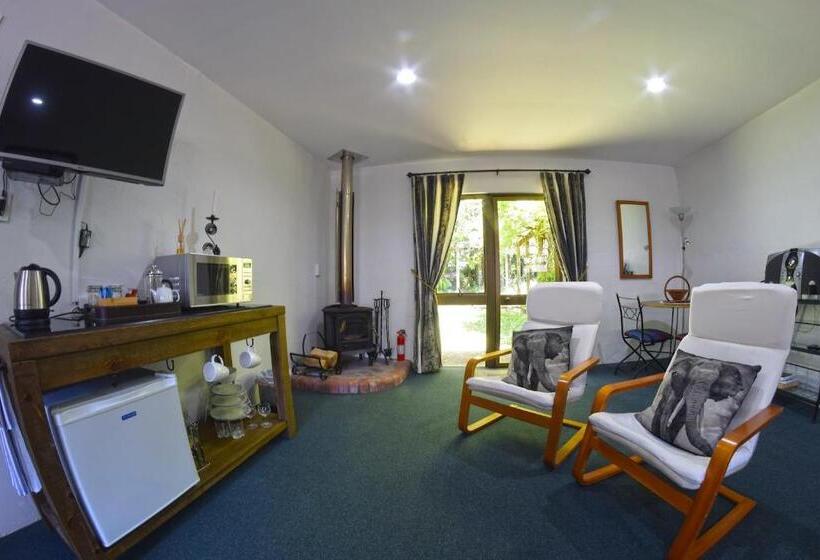 스탠다드 룸 가든 전망, Tepopo Gardens & Accommodation